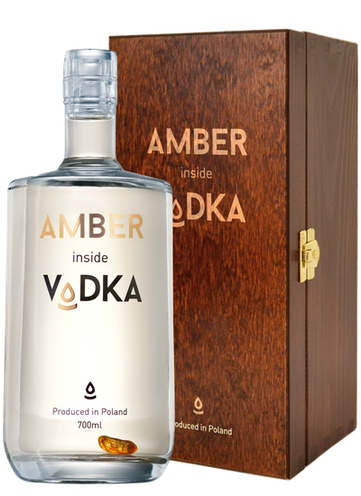 Amber Inside Vodka 0,7L + Wooden Box